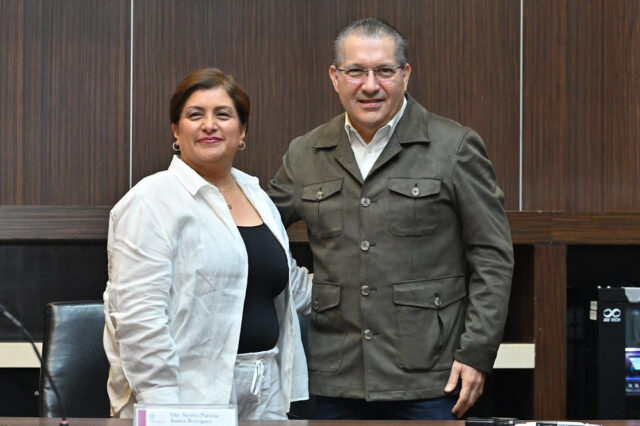 La diputada Arleth Grimaldo impulsa reforma para máquinas recicladoras en el transporte masivo en México y su impacto social.