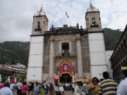 Accidente de peregrinos en Ocuilan deja varios lesionados Una camioneta que llevaba peregrinos a Chalma volcó en Ocuilan, dejando entre ocho y diez personas heridas.