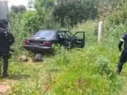 Liberación de mujer encadenada en Tenancingo y hallazgo de vehículo La intervención de la SSEM en Tenancingo resultó en la liberación de una mujer encadenada y el aseguramiento de un vehículo.
