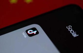 Muere niña de 10 años por asfixia durante reto viral de TikTok