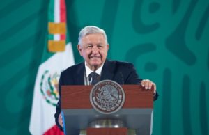 Informa Gobernación que AMLO podría regresar el lunes a actividades