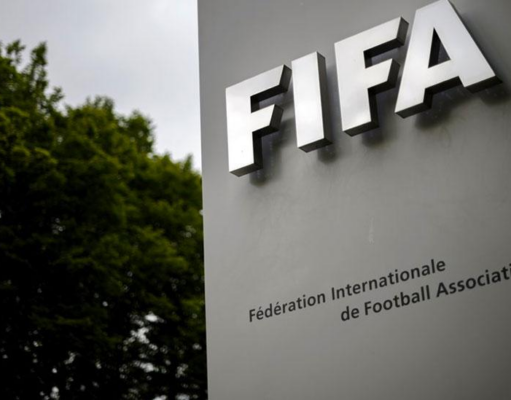 Sheinbaum y FIFA se reúnen para garantizar seguridad en el Mundial 2026 Claudia Sheinbaum asegura que se garantizará la seguridad de los visitantes en el Mundial 2026 tras acontecimientos recientes.