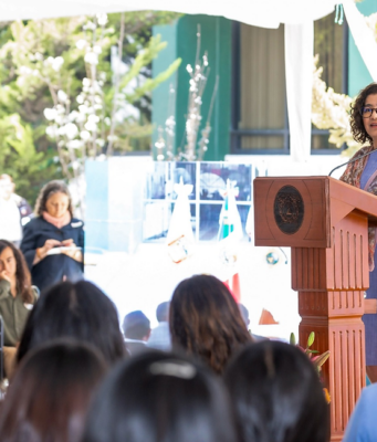 Paty Zarza impulsa una universidad inclusiva en UAEMéx La rectora Paty Zarza transforma la UAEMéx hacia una institución más cercana a las comunidades académicas.