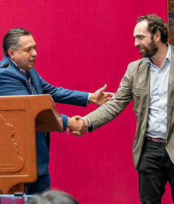 El Tren El Insurgente Revoluciona la Movilidad de Toluca y CDMX El Tren Interurbano El Insurgente triplica su afluencia, transformando el transporte entre Toluca y CDMX en solo un mes.