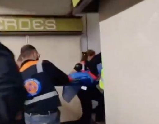Policías auxilian a joven durante labor de parto en la estación Indios Verdes del Metro