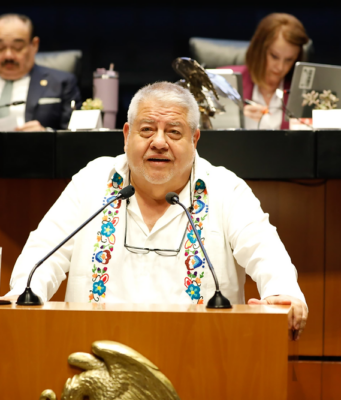 Confusión oficial por operativo en Chihuahua y sus implicaciones legales Diferencias entre versiones estatal y federal generan confusión sobre operativo en Chihuahua, destaca la respuesta del senador Huerta.