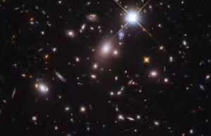 Descubrimientos asombrosos en el cielo que desafían la física estelar Explora los últimos hallazgos en el universo que están transformando nuestra comprensión de la física estelar.