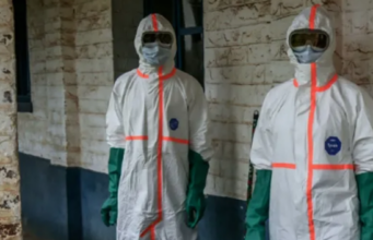 Aumento de muertes sospechosas por brote de ébola en RDC La epidemia de ébola en la República Democrática del Congo presenta un alarmante aumento de muertes y casos sospechosos.