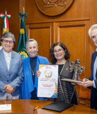 Martha Patricia Zarza recibe el Lauro a la Eficacia Femenina en Toluca La rectora de la UAEMéx, Martha Patricia Zarza, fue galardonada con el primer Lauro a la Eficacia Femenina.