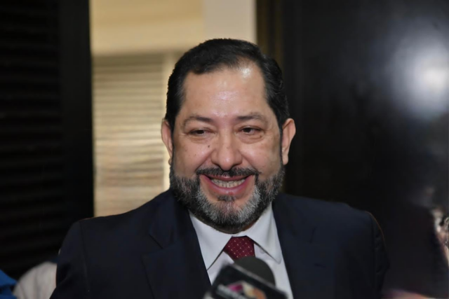 Francisco Vázquez anticipa la convocatoria de Morena para elegir candidatos en las elecciones municipales y locales de 2027.