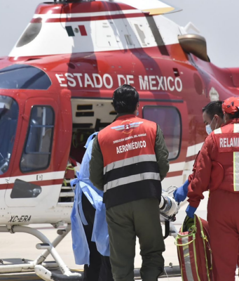 Grupo Relámpagos realiza traslado urgente de niño quemado al CENIAQ Grupo Relámpagos ofrece respuesta inmediata al traslado de un niño quemado al CENIAQ en coordinación con el Gobierno de Oaxaca.