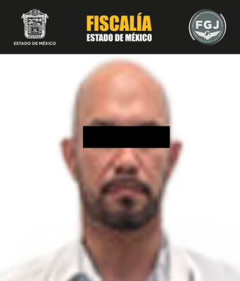 Detienen a comisario de Jilotzingo por secuestro exprés en Edomex La Fiscalía del Estado de México arrestó a un comisario municipal por su probable papel en un secuestro exprés.