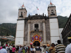 Accidente de peregrinos en Ocuilan deja varios lesionados Una camioneta que llevaba peregrinos a Chalma volcó en Ocuilan, dejando entre ocho y diez personas heridas.