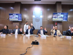Congreso local analiza iniciativas sobre reelección y nepotismo El Congreso local evalúa propuestas clave sobre reelección, nepotismo, y paridad de género en la política.