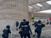 Evacuación del Palacio Judicial de San Lázaro por amenaza de bomba Una llamada anónima provoca la evacuación en el Palacio Judicial de San Lázaro y despliega cuerpos de emergencia.
