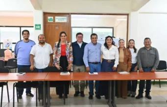Diez años de lucha cultural ante el gusano barrenador en el sur Javier Cruz solicita apoyo urgente contra el gusano barrenador, resaltando la necesidad de fortalecer la cultura de prevención.