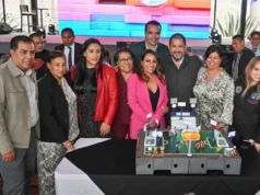 Reconocimiento a padres trabajadores del Congreso del Estado de México El Congreso mexiquense celebra a sus 685 padres trabajadores, destacando su dedicación y arduo trabajo en la institución.