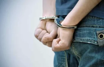 Menor enfrentará proceso penal por secuestro de otra menor en México Un menor enfrenta un proceso penal tras ser investigado por el secuestro de una menor en el Estado de México.