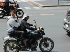 Aumentan sanciones por adolescentes conduciendo motocicletas en Edomex Los adolescentes al volante de motocicletas en el Edomex enfrentan mayores riesgos y sanciones que generan preocupación.