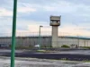 Hacinamiento en cárceles del Estado de México: un problema urgente Las cárceles del Estado de México enfrentan un grave problema de hacinamiento que debe atenderse con urgencia.