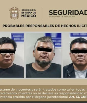 Tres Detenidos en Coyotepec por Portar Armas de Fuego Tres personas fueron detenidas en Coyotepec tras ser sorprendidas con armas de fuego. Conoce los detalles de este suceso.