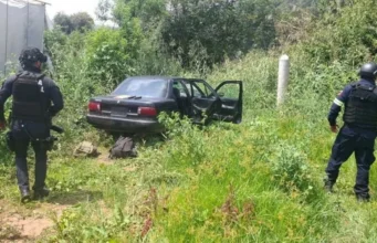 Liberación de mujer encadenada en Tenancingo y hallazgo de vehículo La intervención de la SSEM en Tenancingo resultó en la liberación de una mujer encadenada y el aseguramiento de un vehículo.