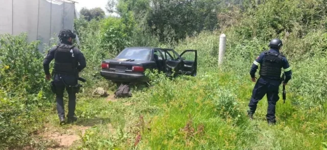 liberacion-de-mujer-encadenada-en-tenancingo-y-hallazgo-de-vehiculo La intervención de la SSEM en Tenancingo resultó en la liberación de una mujer encadenada y el aseguramiento de un vehículo.