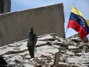 Rescatistas en Venezuela luchan contra el tiempo tras devastador terremoto Las labores de rescate en Venezuela se intensifican mientras el tiempo avanza y la esperanza disminuye para las víctimas.