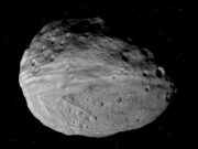 Vesta se convierte en el asteroide más grande del sistema solar Descubre cómo Vesta supera a Ceres como el asteroide más grande, impactando el conocimiento astronómico.
