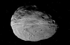 Vesta se convierte en el asteroide más grande del sistema solar Descubre cómo Vesta supera a Ceres como el asteroide más grande, impactando el conocimiento astronómico.