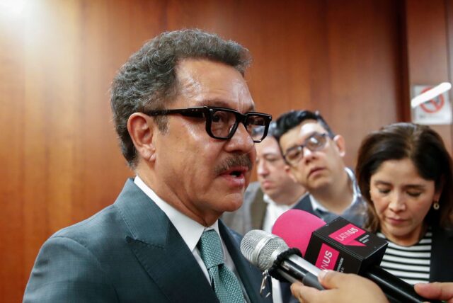 El senador Ignacio Mier aclara que no hay planes de abandonar el TMEC, a pesar de las especulaciones recientes sobre su continuidad.