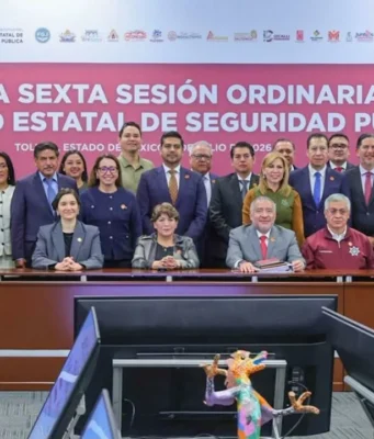 Congresistas mexiquenses abordan seguridad en Consejo Estatal de Seguridad Congresistas de México participan en importante reunión sobre seguridad estatal, destacando temas críticos de actualidad.