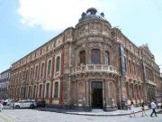 Gabriela de la Cruz Flores y el legado de la autonomía universitaria La visión de Gabriela de la Cruz Flores sobre la autonomía en la UNAM destaca la responsabilidad en la educación superior.