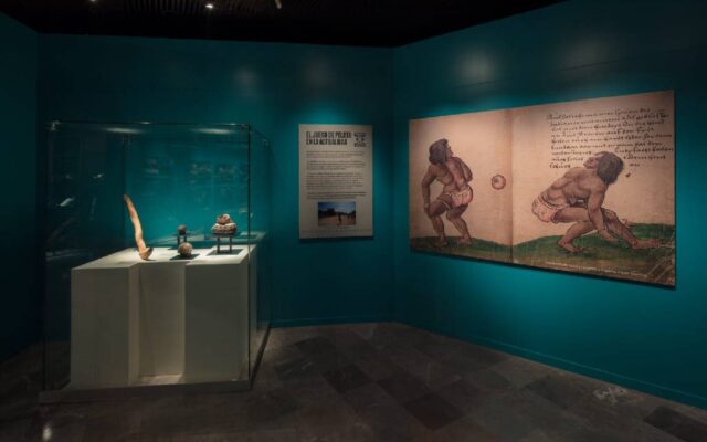 el-juego-de-pelota-en-tenochtitlan-una-exposicion-historica-y-cultural Descubre la fascinante exposición que analiza el juego de pelota en Tenochtitlan a través de más de 100 piezas arqueológicas.