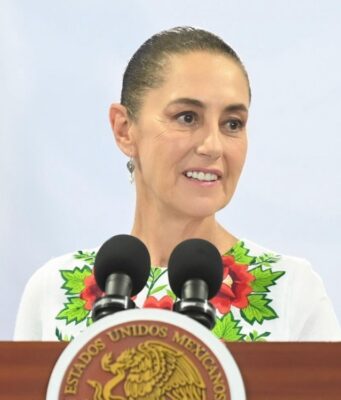 Sheinbaum Pardo anuncia su asistencia a la final del Mundial La jefa de gobierno Sheinbaum Pardo viajará a Estados Unidos para asistir a la final del Mundial y regresará a México el lunes.