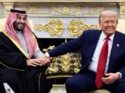 Estados Unidos y Arabia Saudita Sellan Acuerdo Nuclear en Medio de Tensión Regional El reciente acuerdo nuclear entre EE. UU. y Arabia Saudita podría redefinir las dinámicas en Oriente Medio y afectar a Irán.