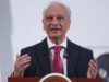 Exdirector de Pemex enfrenta prisión preventiva en Morelos Víctor 'N', exdirector de Pemex, fue impuesto con prisión preventiva justificada en el Estado de Morelos.