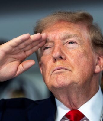 Estados Unidos intensifica medidas contra Irán para forzar la apertura de Ormuz Descubre cómo las nuevas sanciones económicas de Estados Unidos afectan al régimen iraní y al comercio en la región.