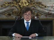 Milei impulsa soberanía argentina con base naval en Malvinas El Presidente Milei anuncia una base naval en Tierra del Fuego y medidas contra petroleras en Malvinas.