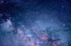 El cielo ofrece un espectáculo astronómico este 12 de agosto Descubre los cuatro fenómenos astronómicos que llenarán el cielo el 12 de agosto: alineación, eclipse y más.