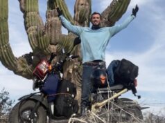 Jonathan Roberts y su viaje en moto desde Seattle a Panamá Descubre el épico viaje de Jonathan Roberts en moto, desde Seattle hasta Panamá, superando récords y desafíos.