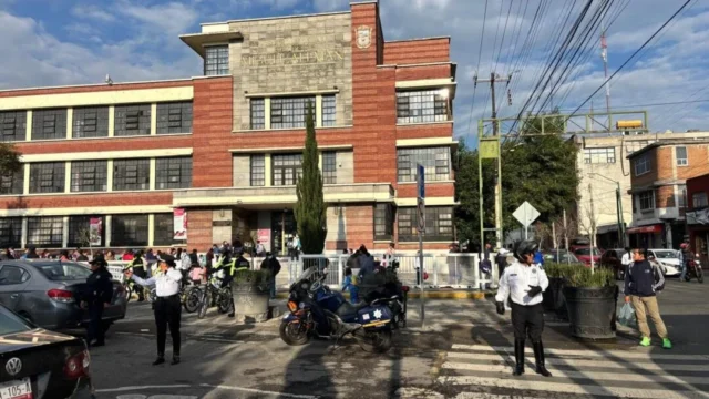 reforzamiento-de-la-seguridad-escolar-a-traves-de-vigilancia-policial La seguridad escolar se fortalecerá con una mayor vigilancia y presencia policial, brindando tranquilidad a estudiantes y padres.
