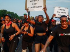Crisis de feminicidios en Sudáfrica impacta a la sociedad y la cultura Sudáfrica enfrenta una alarmante ola de feminicidios que sacude a la sociedad y genera protestas masivas.