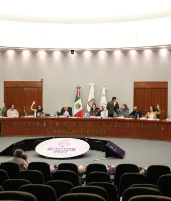 IEEM Avanza en la Organización del Proceso Electoral Mexicano El IEEM ha aprobado acuerdos clave para el desarrollo del proceso electoral en el Estado de México que definirán su rumbo.
