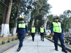 Drones y policías garantizan seguridad durante el Día de Muertos en México Este Día de Muertos, más de 1800 policías y drones buscarán proteger a las familias en el Estado de México.