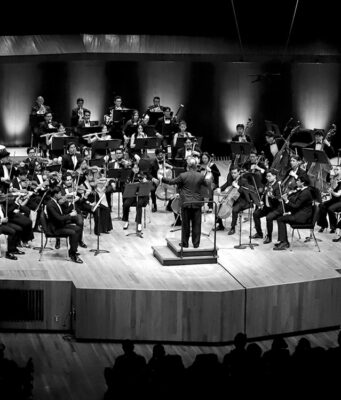 Adriana Mater de Kaija Saariaho y Amin Maalouf en el Festival Cultura UNAM Descubre la ópera Adriana Mater y sus temas de violencia y perdón en elFestival Cultura UNAM.